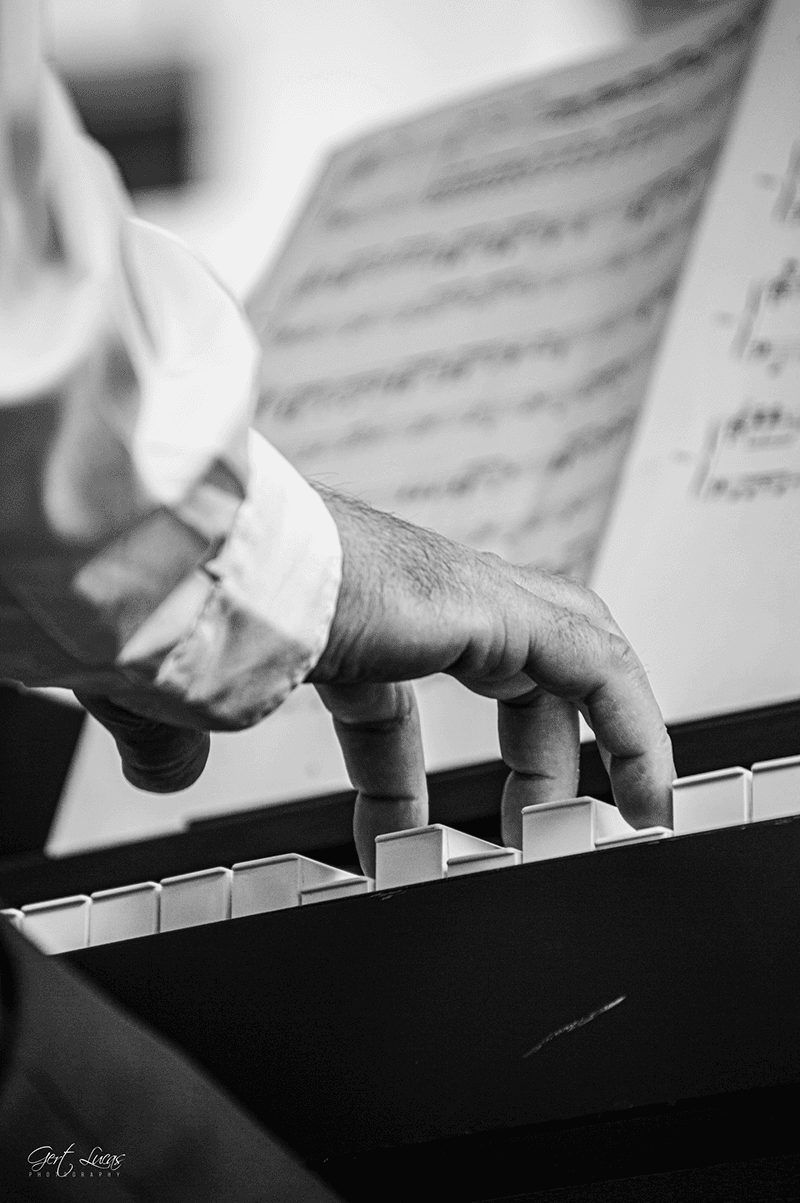 Dirk Herten, pianist-begeleider van Vox Veroni